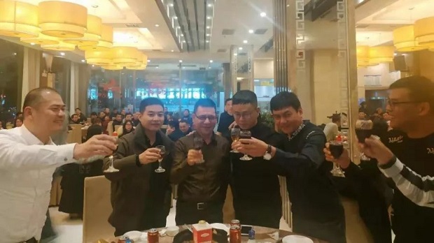 滬工閥門2020年會(huì)舉杯慶祝（3）
